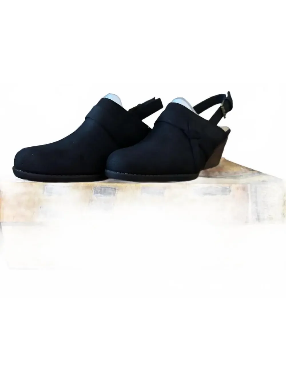BELLA-VITA  Black Back Strap womens shoes Size 7.5 [COPY]